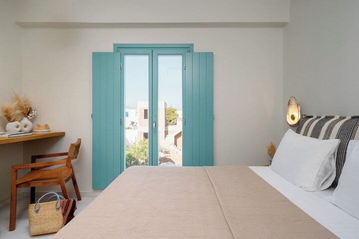 Room 2 of 109