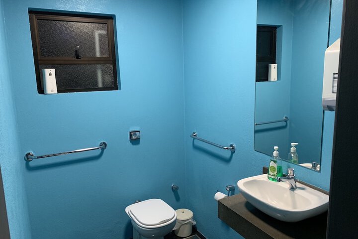Room 72 of 128
