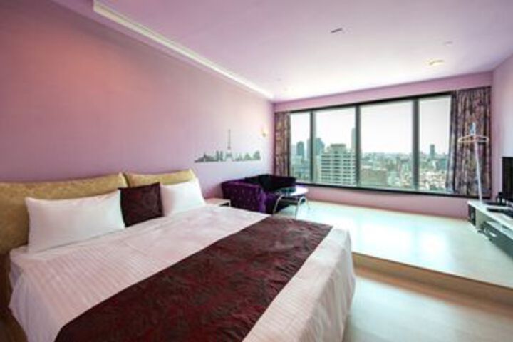 Room 54 of 89