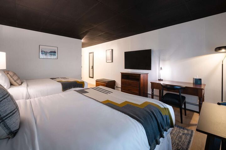 Room 12 of 40