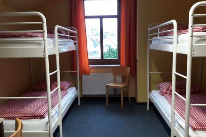 Room 6 of 6