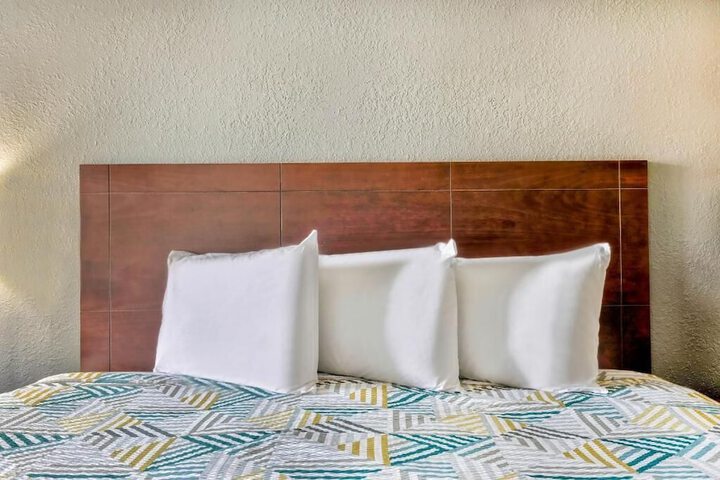 Room 19 of 31