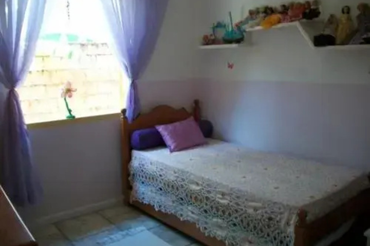 Room 6 of 11