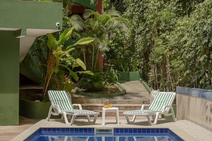 Pool 93 of 106
