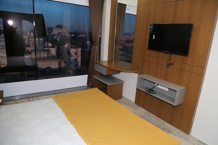 Room 7 of 26