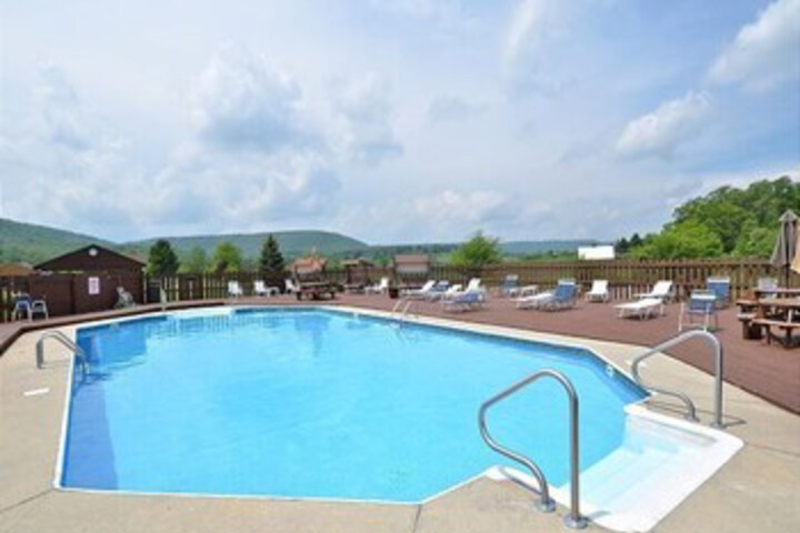 Pool 27 of 50