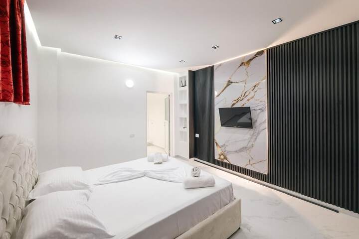 Room 6 of 55