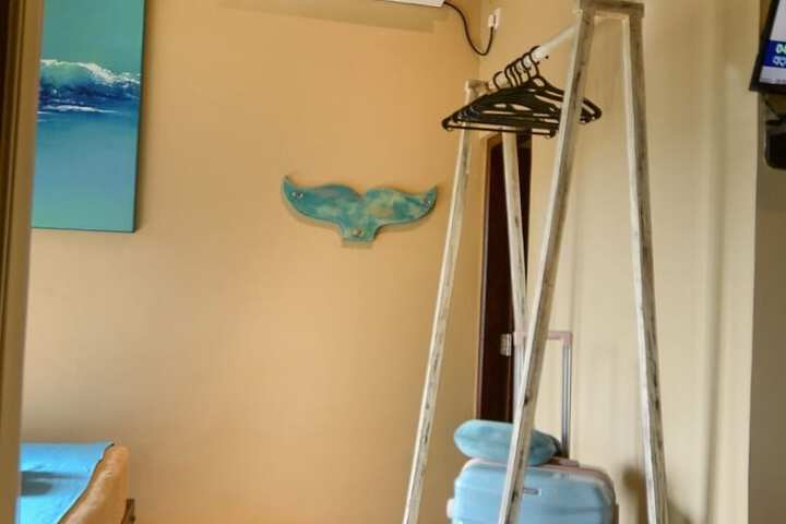 Room 13 of 77