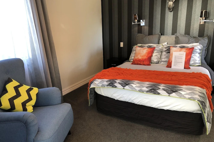 Room 3 of 19