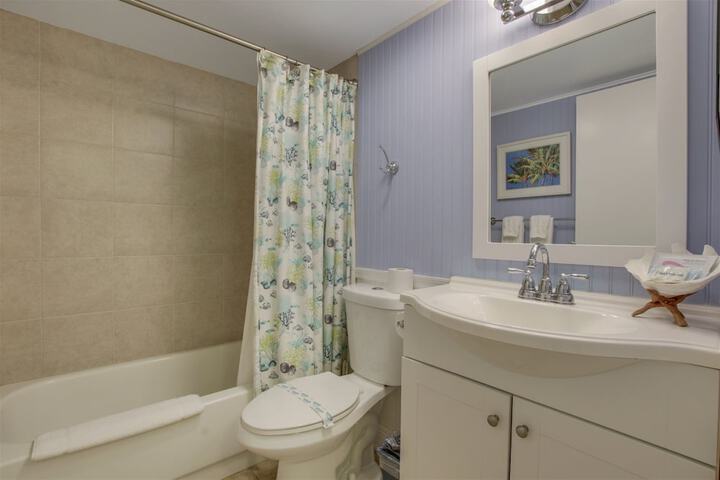 Room 15 of 25