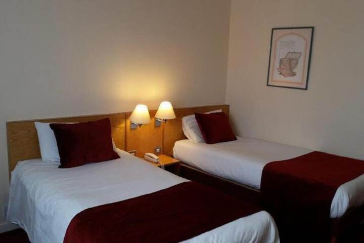 Room 21 of 53