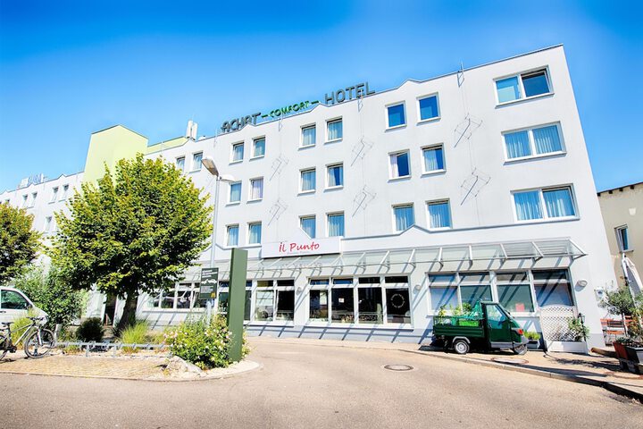 Hotel 60 of 61