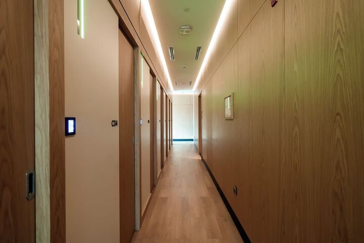 Ballroom/Hall 37 of 51