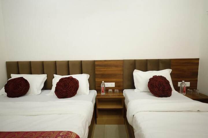 Room 3 of 22