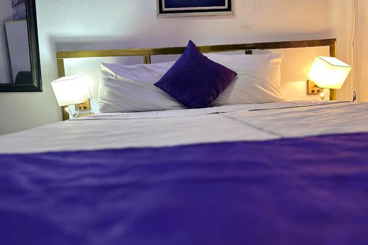 Room 5 of 15
