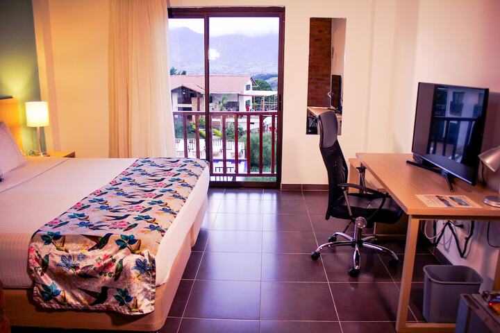 Room 15 of 37