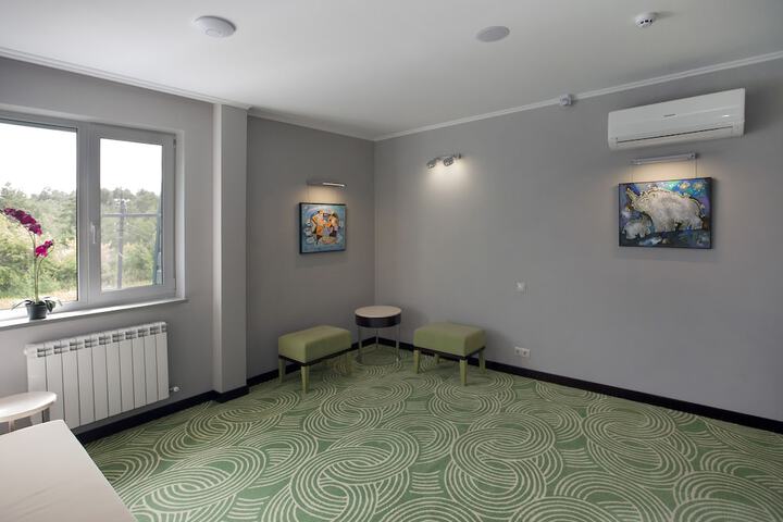 Room 23 of 44