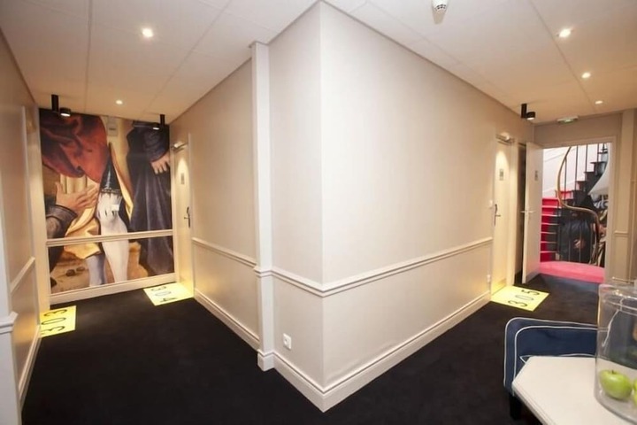 Room 44 of 113