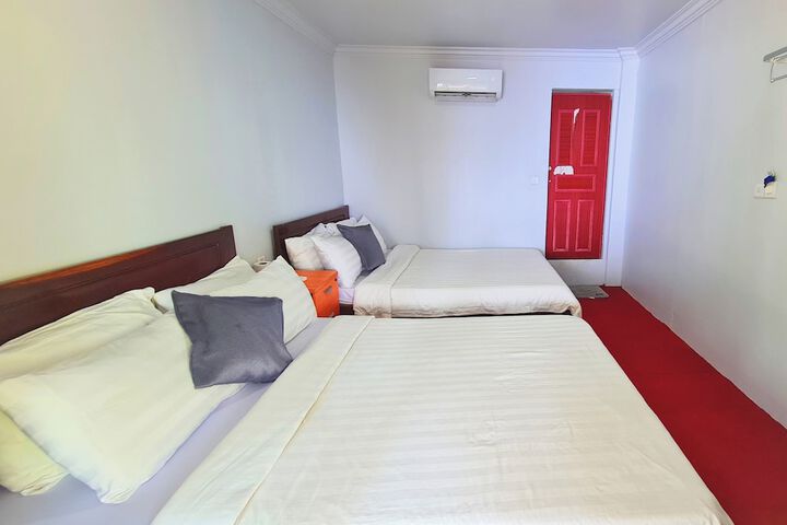 Room 4 of 45