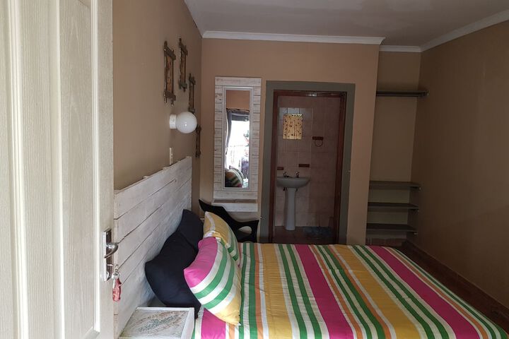 Room 14 of 18
