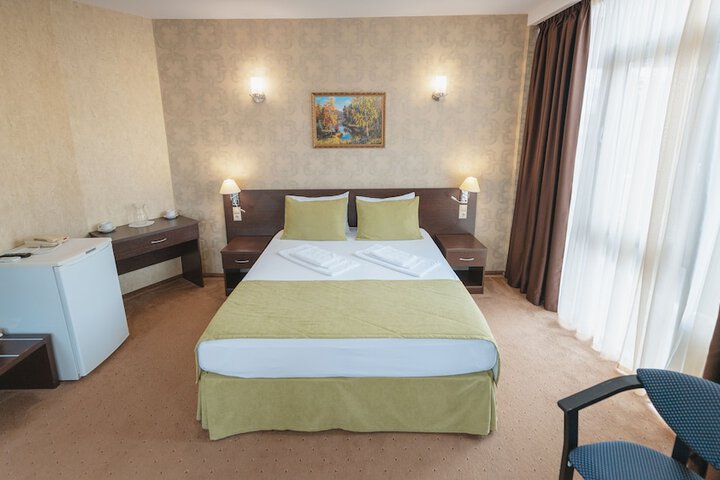 Room 12 of 41
