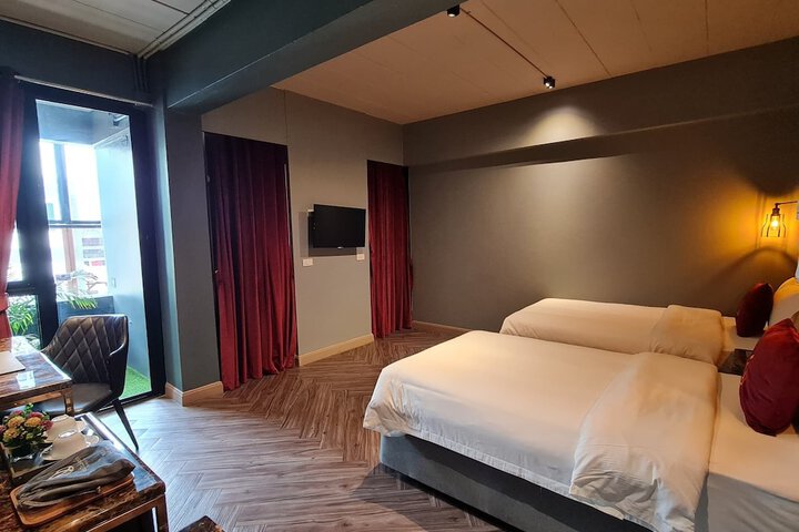 Room 14 of 48