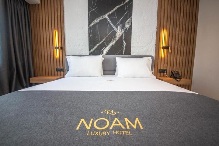 Room 46 of 93