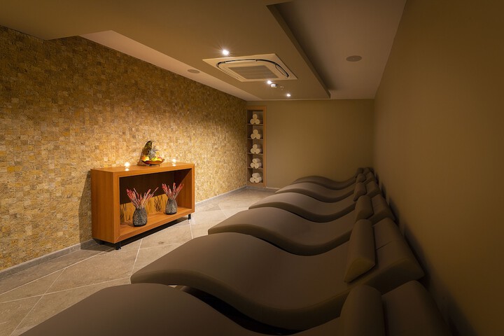 Spa 35 of 102