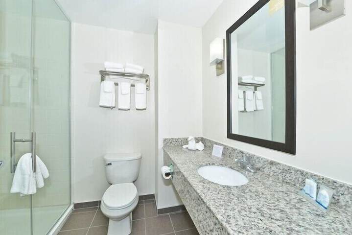 Bathroom shower