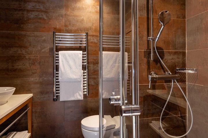 Clean Restrooms