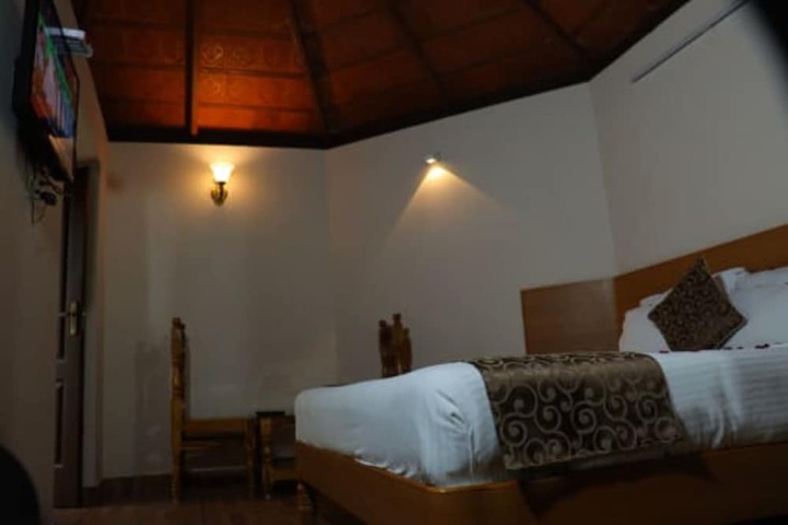 Room 5 of 48