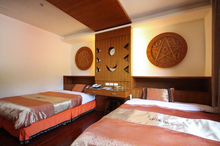 Room 66 of 137