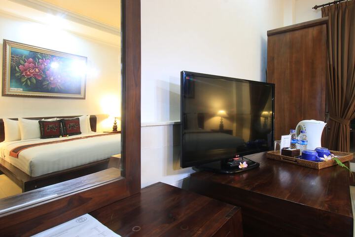 Room 21 of 213