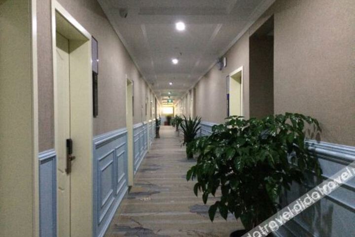 Hotel Interior 12 of 30