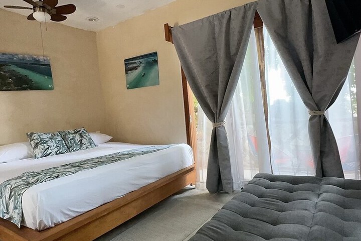 Room 10 of 72