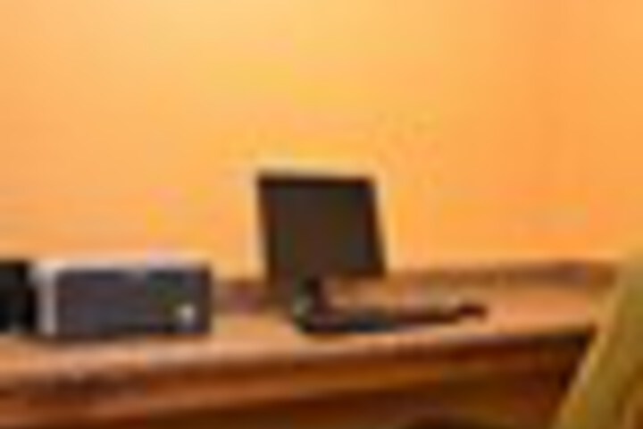 Business Center 74 of 78