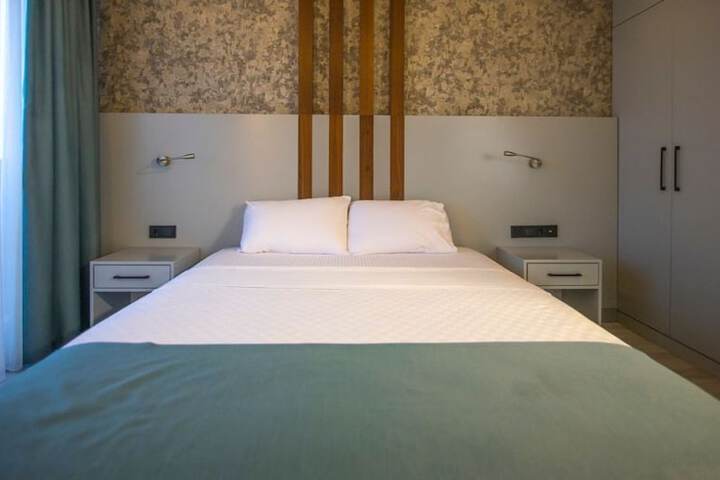 Room 8 of 22