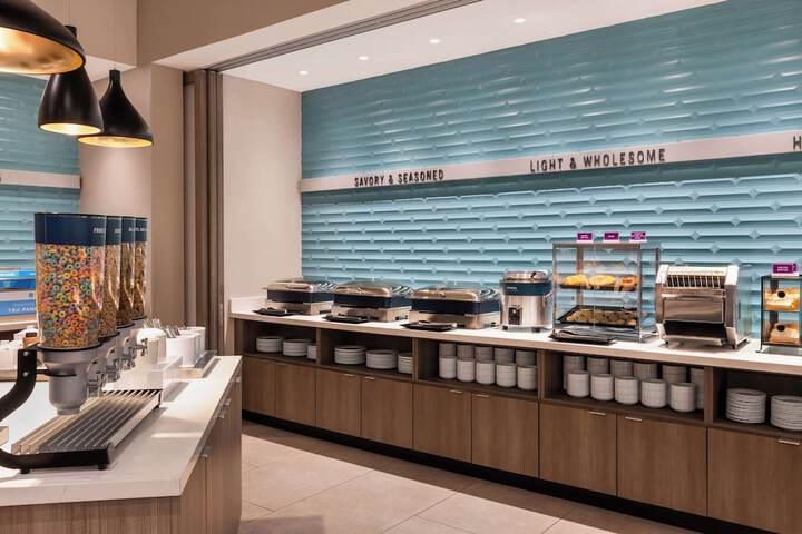 Breakfast/Coffee Service 42 of 61