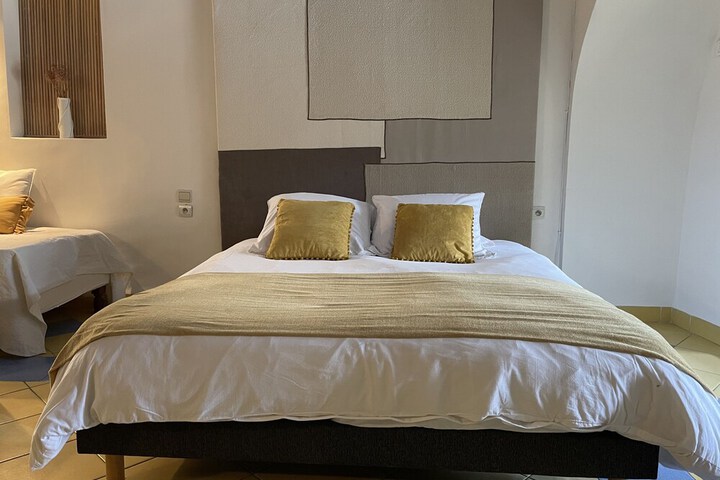 Room 21 of 62