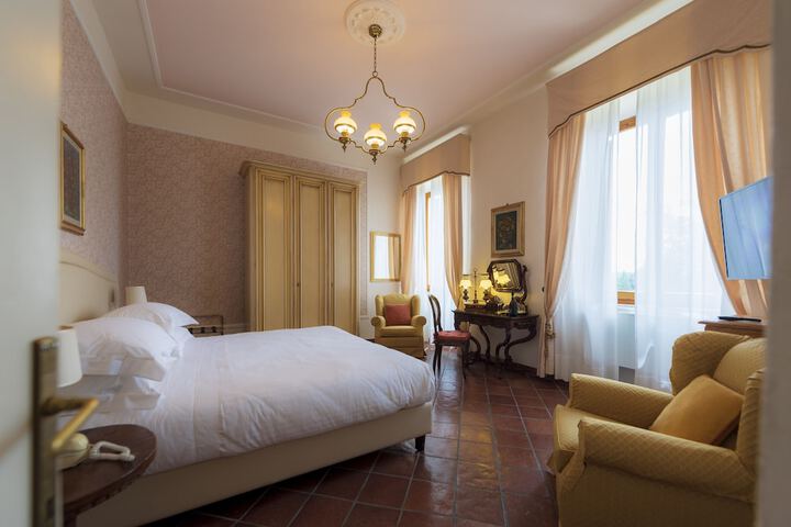 Room 34 of 140