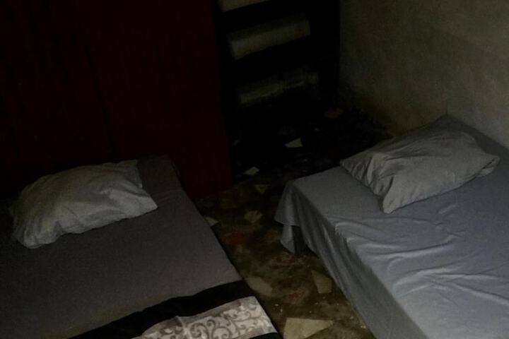 Room 8 of 39
