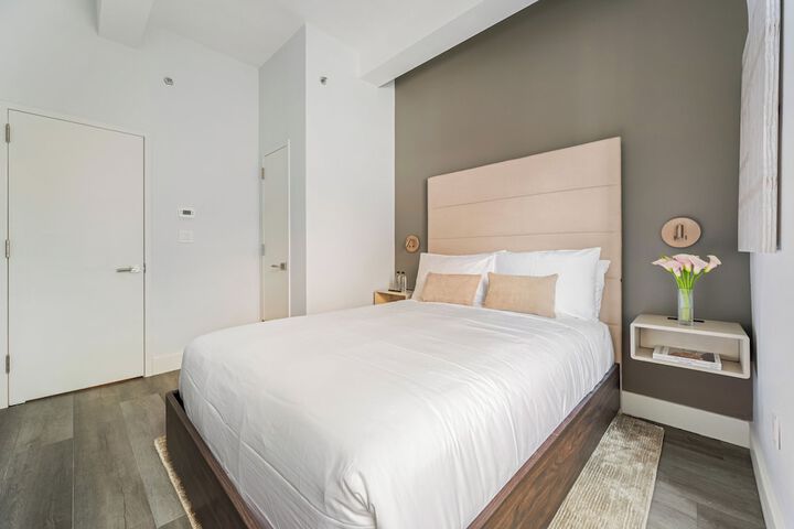 Room 90 of 626