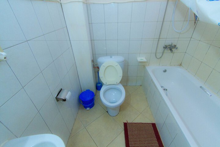 Room 19 of 29
