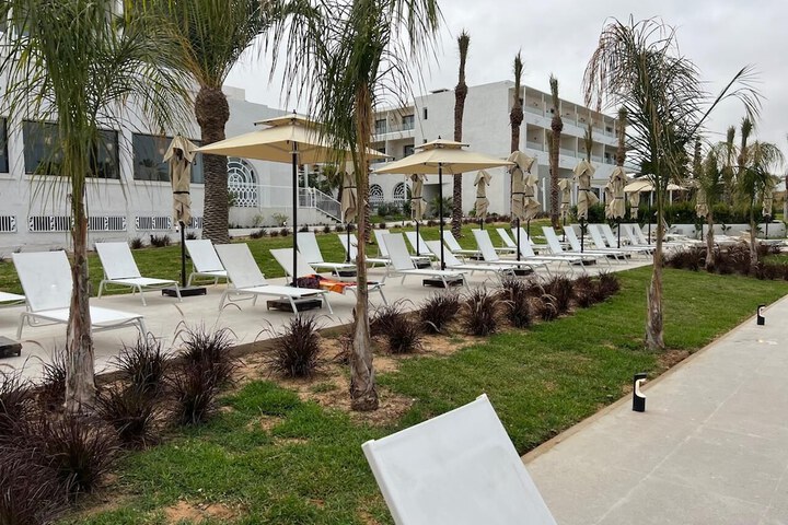One Resort Premium