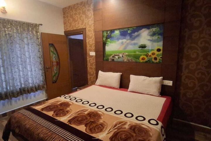 Room 3 of 26