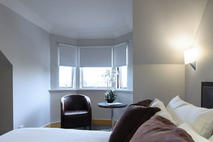 Room 10 of 56