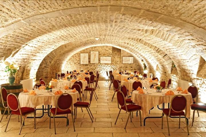 Ballroom/Hall 45 of 58