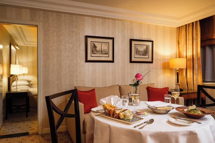 Room amenity