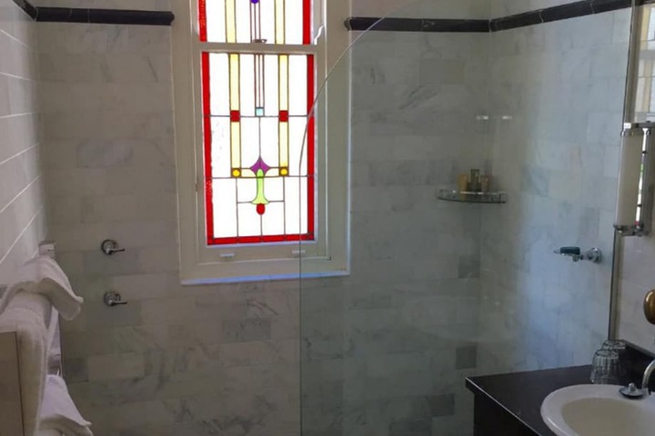 Room 15 of 48