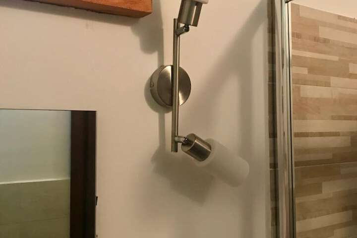 Room 36 of 60